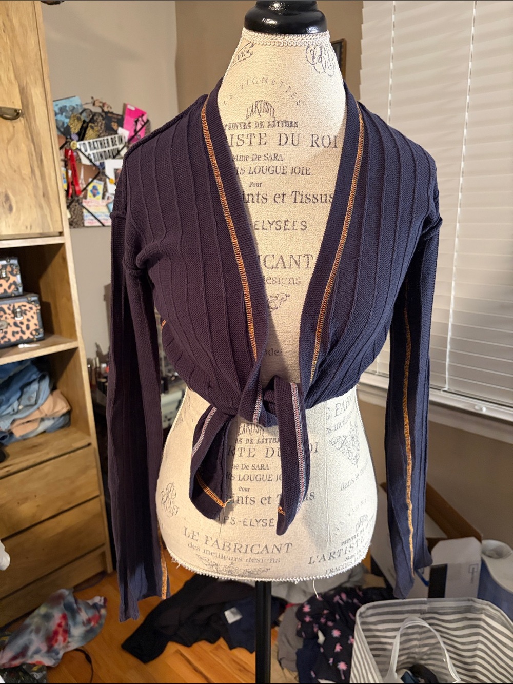 Free People Cropped Navy Ribbed Tie-Front Women's Sweater with Tan Trim - Small
